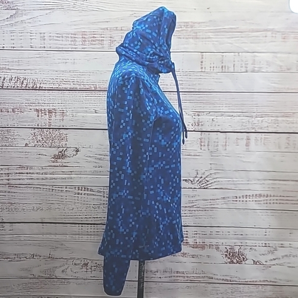 Nike Pro dri-fit hoodie - Picture 3 of 9